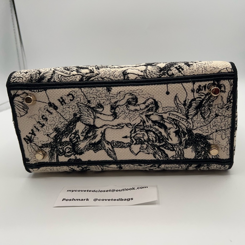 Dior Medium Lady D-Lite Zodiac Toile de Jouy FULL SET!! W/strap, dust bag & box! - Picture 7 of 16